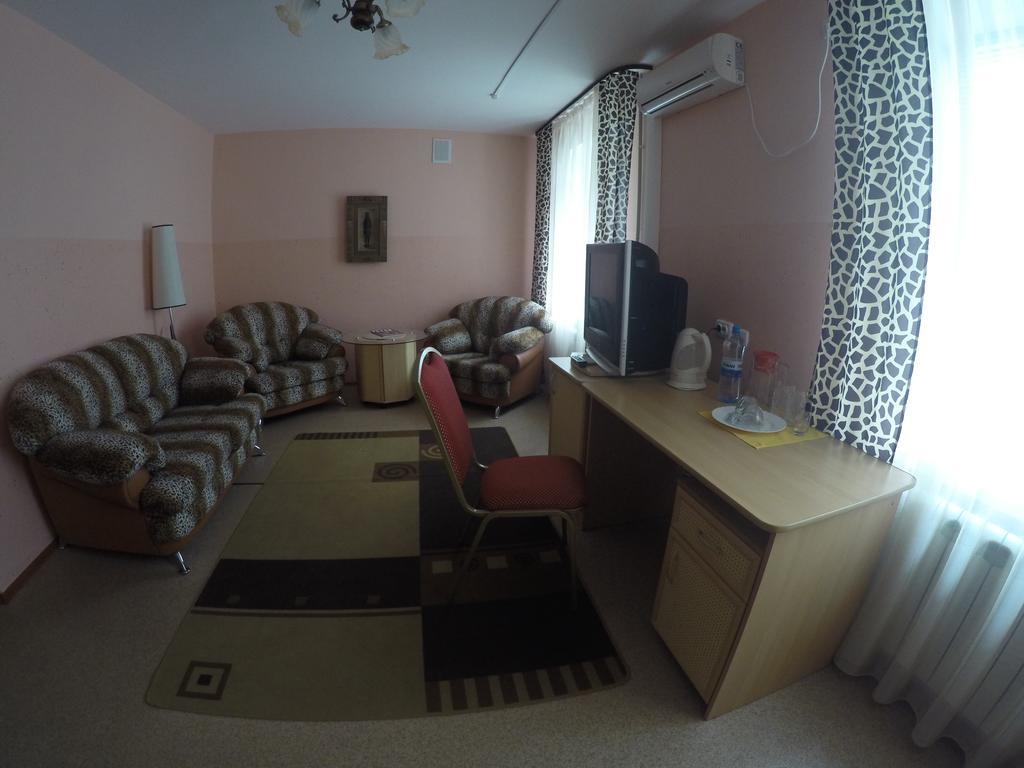 Kurmet Hotel อูรัลส์ค ห้อง รูปภาพ
