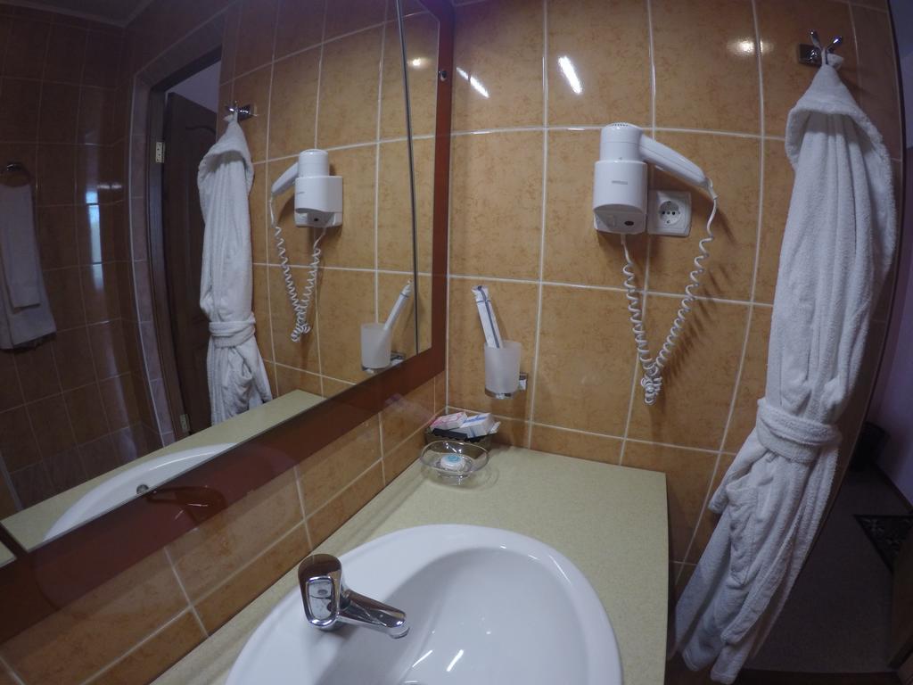 Kurmet Hotel อูรัลส์ค ห้อง รูปภาพ