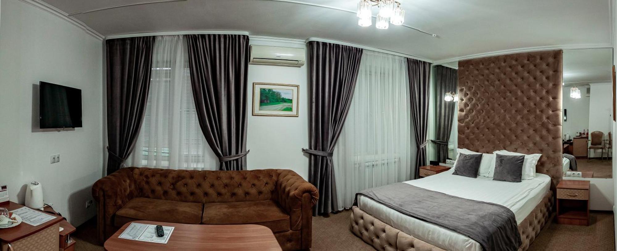 Kurmet Hotel อูรัลส์ค ภายนอก รูปภาพ