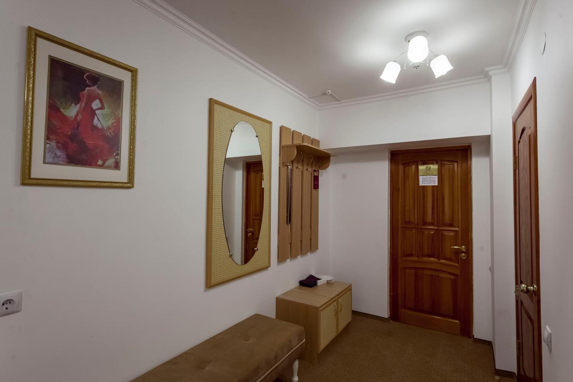 Kurmet Hotel อูรัลส์ค ภายนอก รูปภาพ
