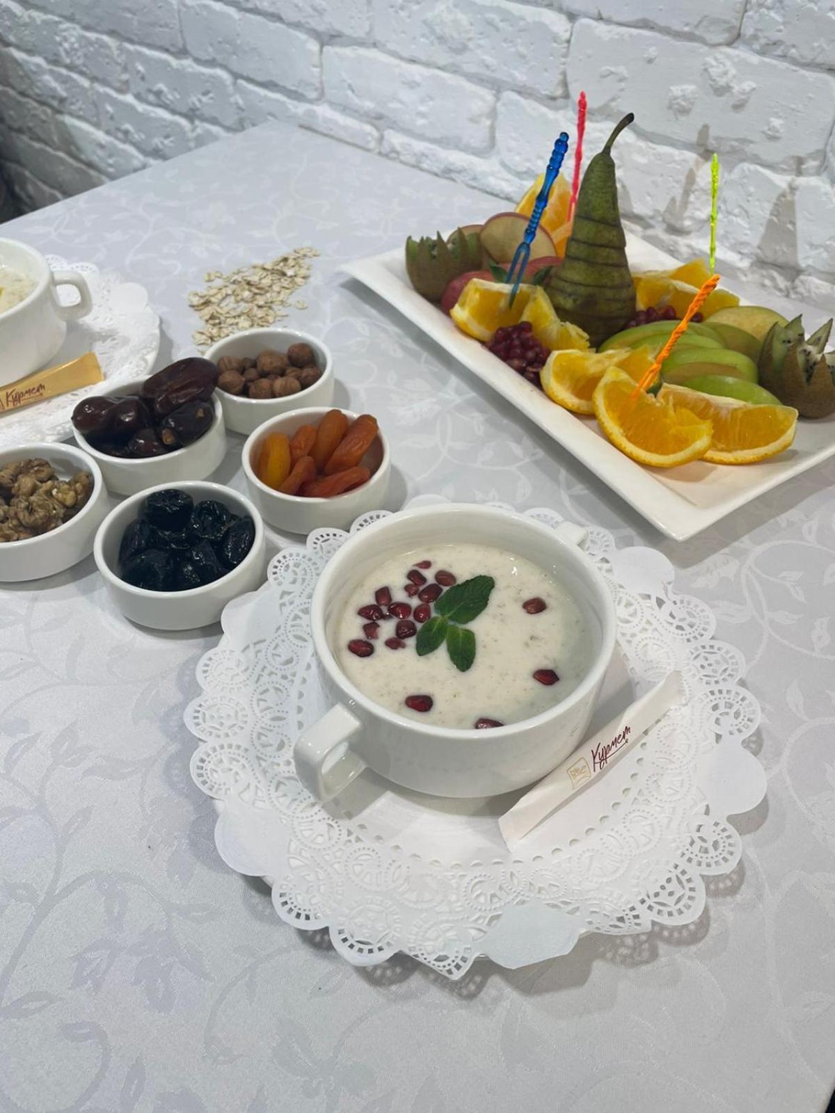Kurmet Hotel อูรัลส์ค ภายนอก รูปภาพ