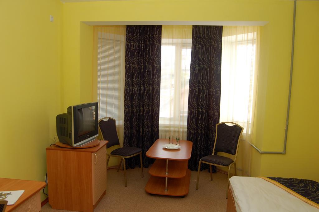 Kurmet Hotel อูรัลส์ค ภายนอก รูปภาพ